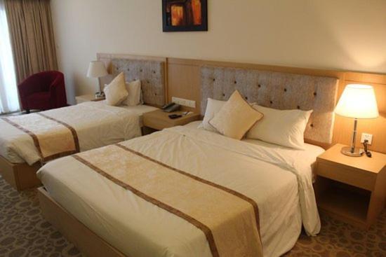 Bavico Plaza Hotel ดาลัด ภายนอก รูปภาพ