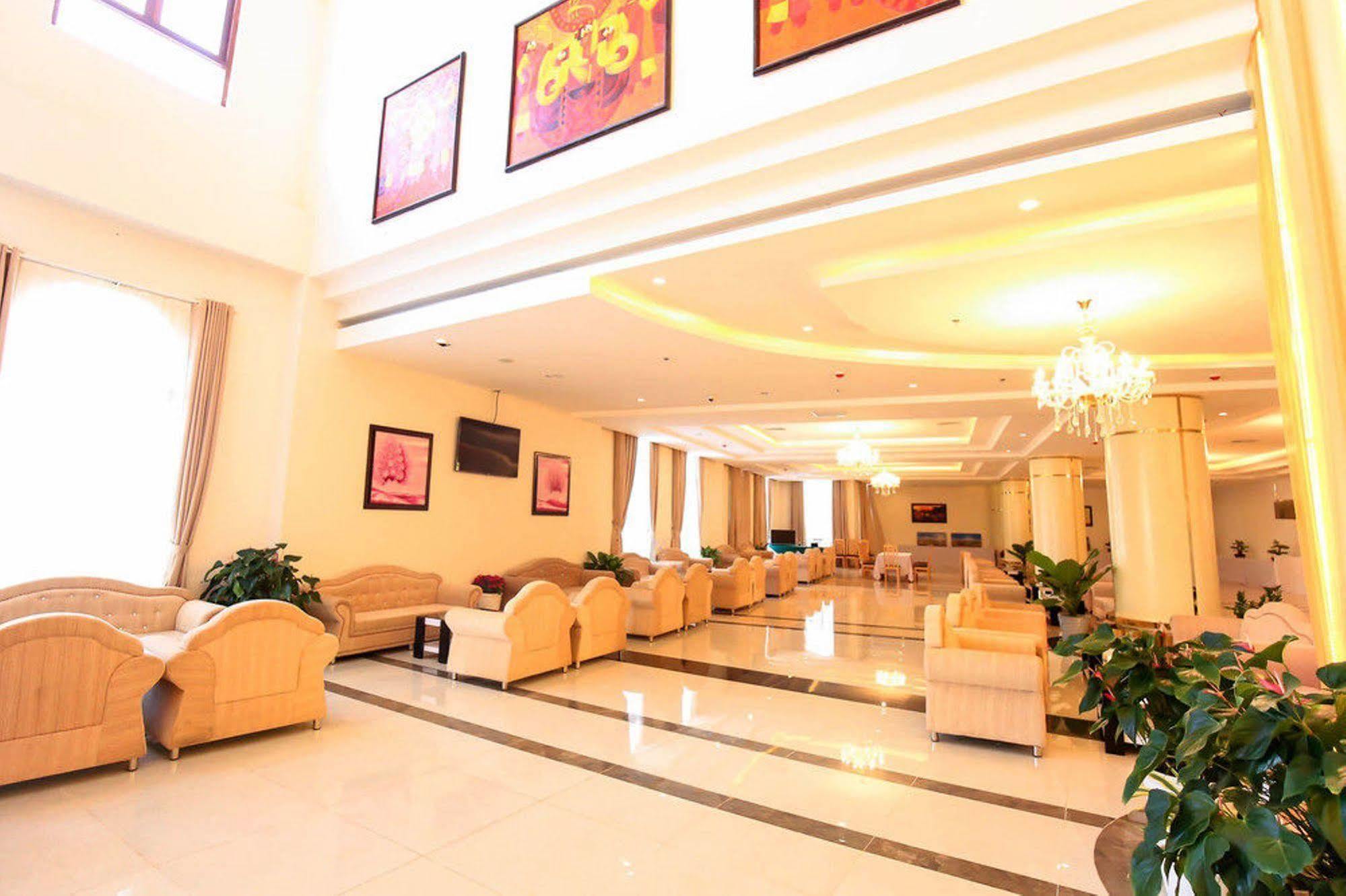 Bavico Plaza Hotel ดาลัด ภายนอก รูปภาพ
