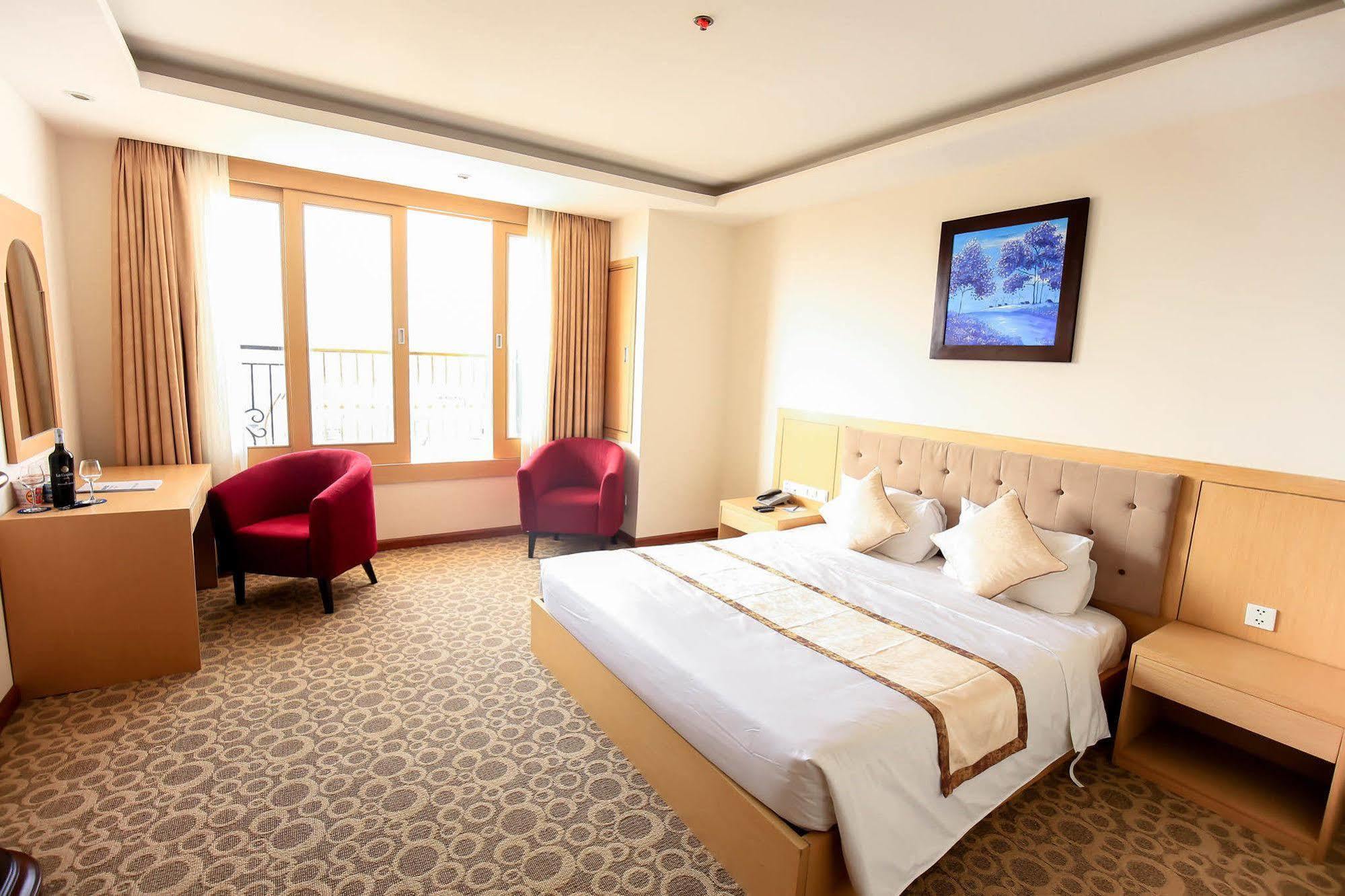 Bavico Plaza Hotel ดาลัด ภายนอก รูปภาพ