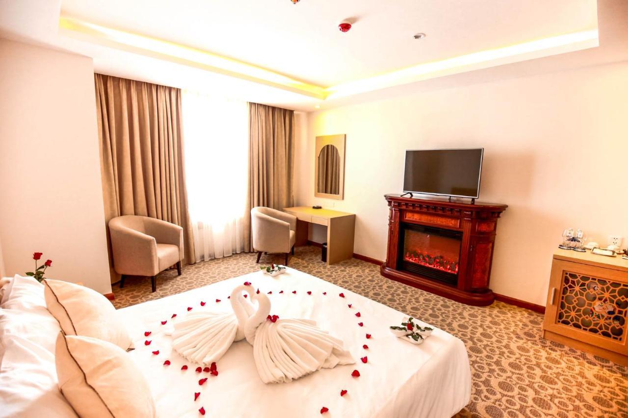 Bavico Plaza Hotel ดาลัด ภายนอก รูปภาพ